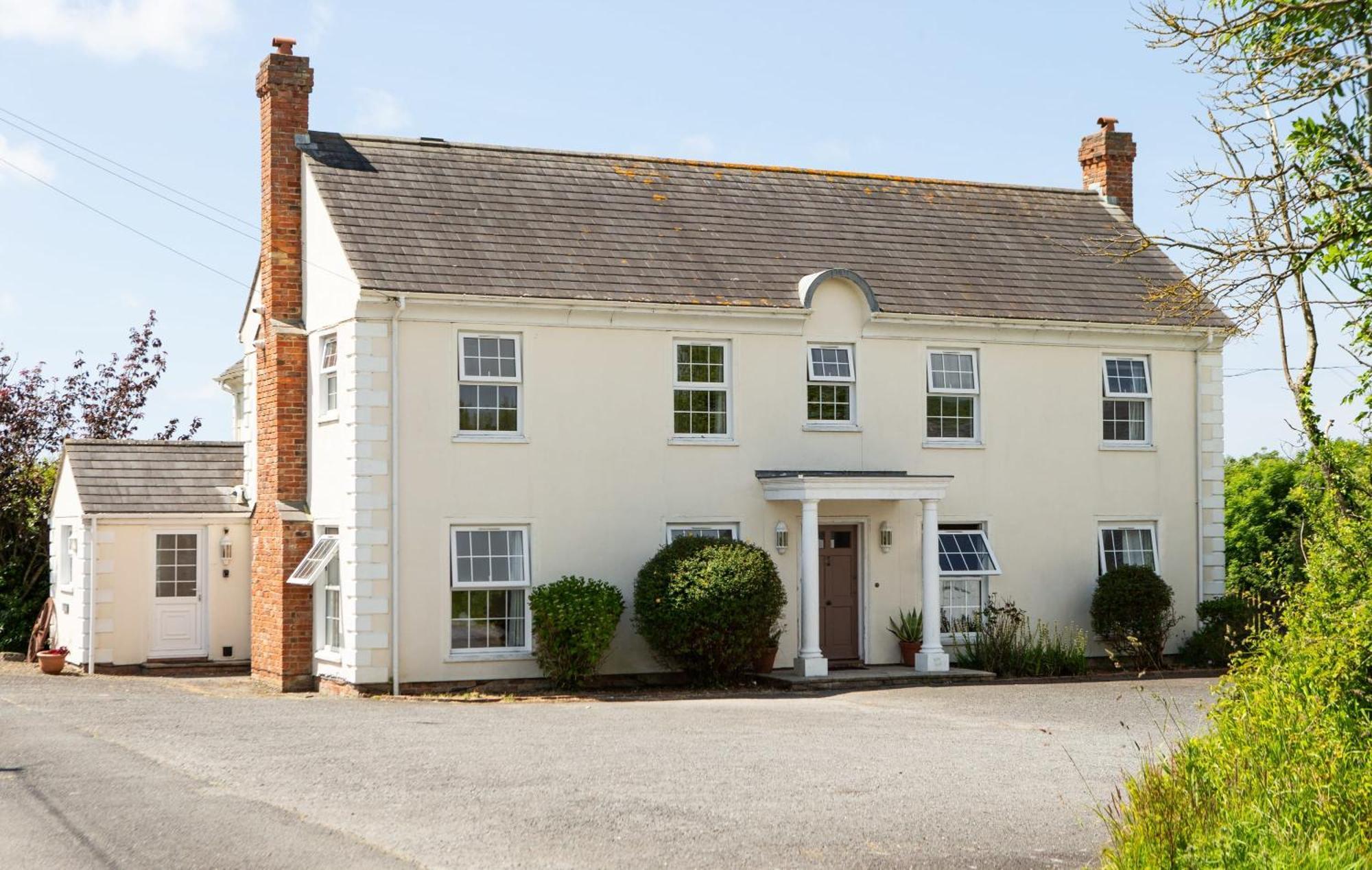 Stunning 6 Bedroom Cottage Near Cornish Coast Буде Экстерьер фото