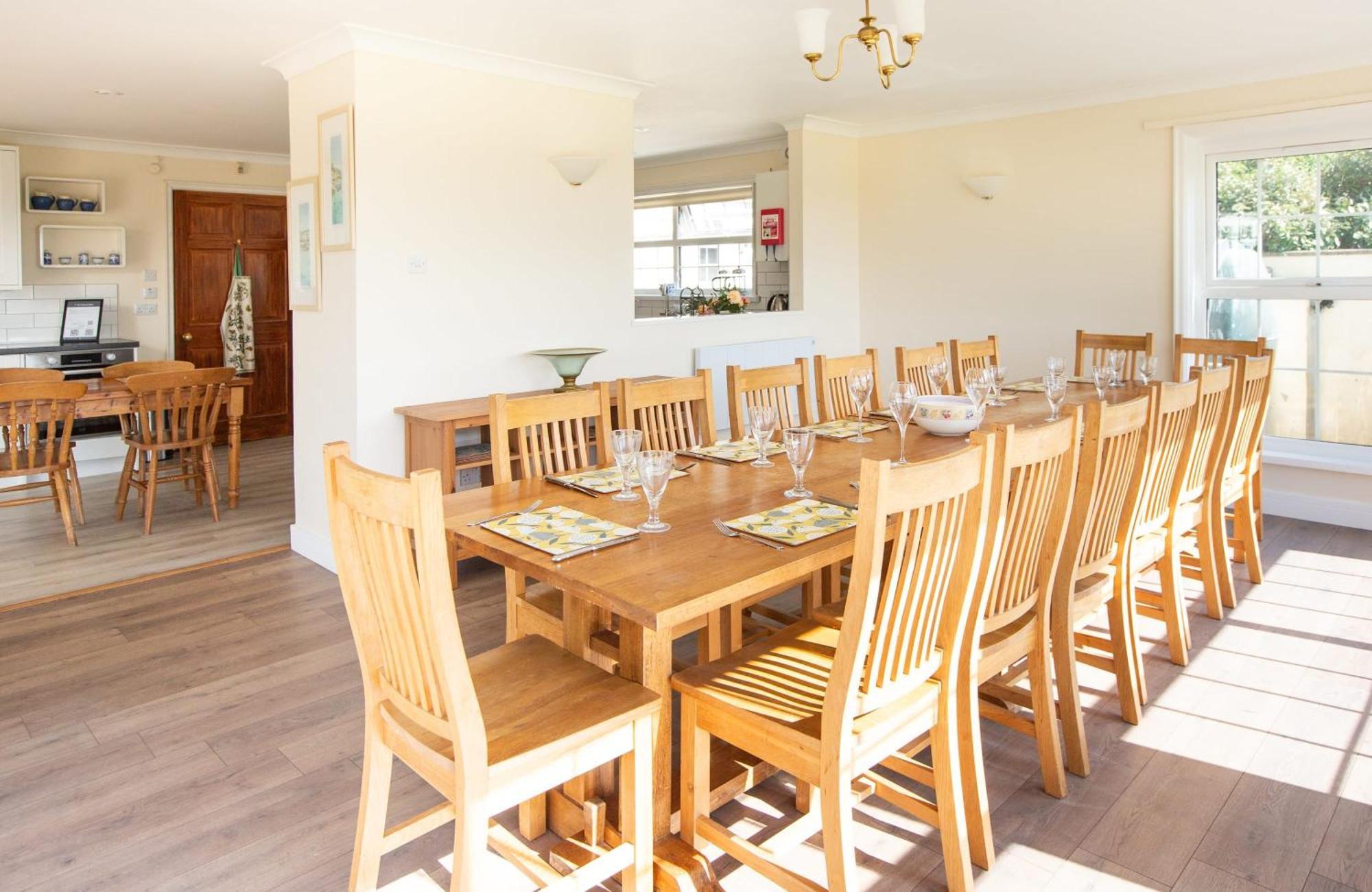 Stunning 6 Bedroom Cottage Near Cornish Coast Буде Экстерьер фото
