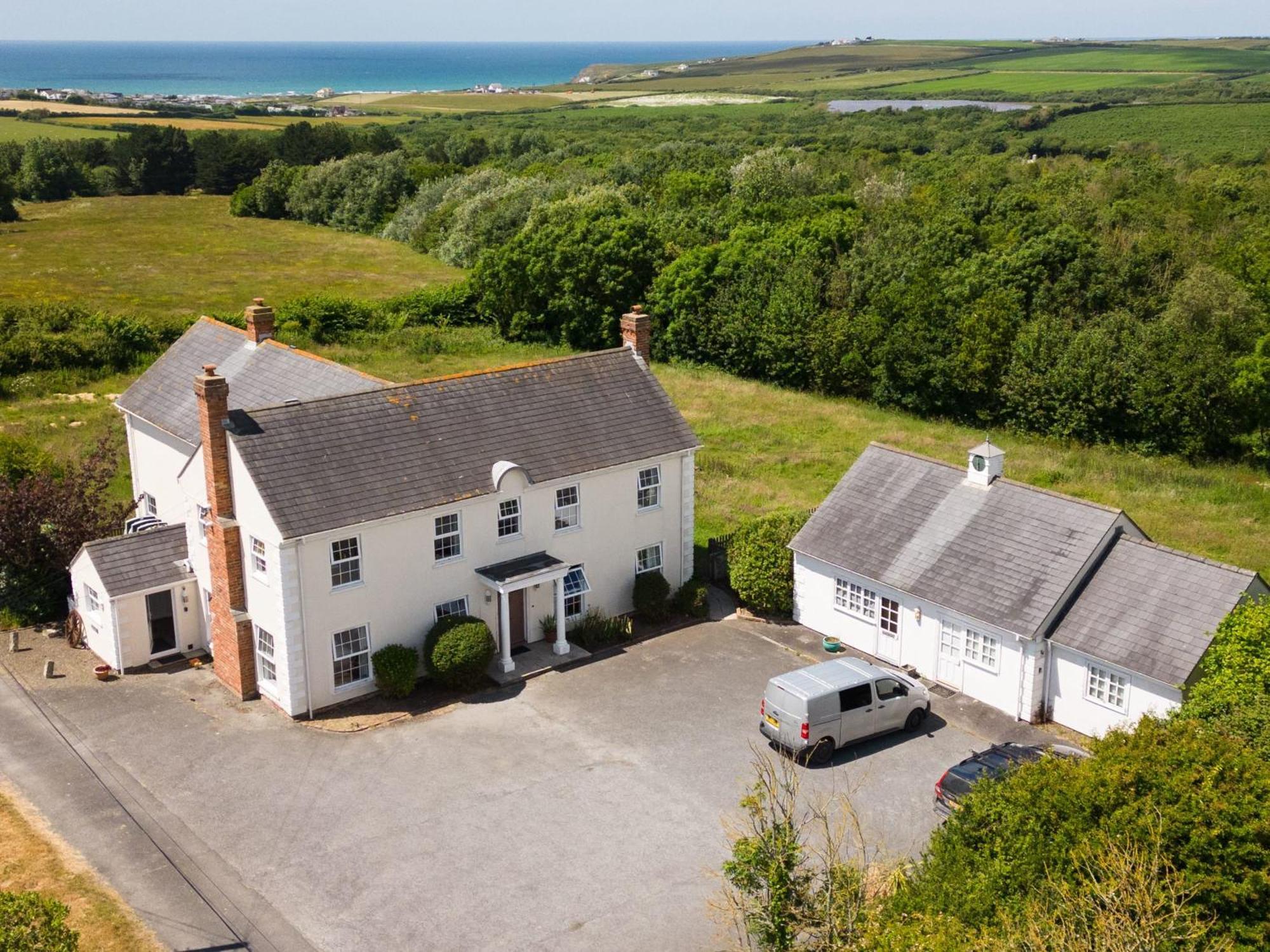 Stunning 6 Bedroom Cottage Near Cornish Coast Буде Экстерьер фото
