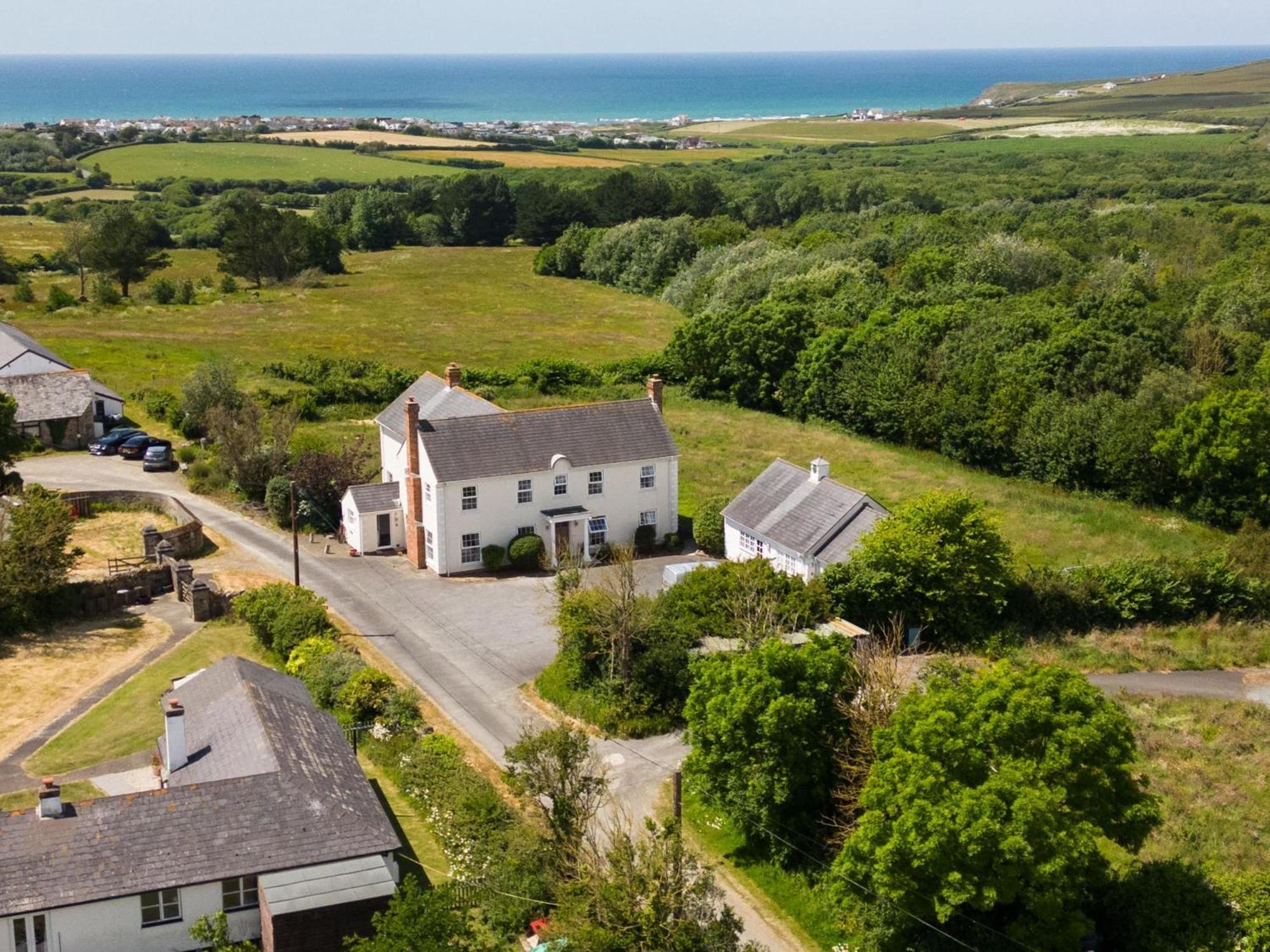 Stunning 6 Bedroom Cottage Near Cornish Coast Буде Экстерьер фото